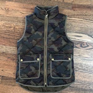 Jcrew camo vest- xxs